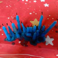 opera d'arte i resti del compleanno 