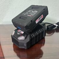 Parkside Caricabatterie 4.5A + Batteria 4Ah Smart