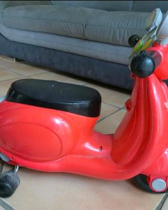 vespa gioco a pinta chicco con luci e suoni 