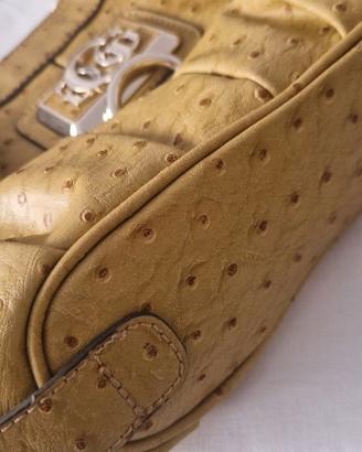 Borsa GUESS Vintage Modello Tula in ecopelle