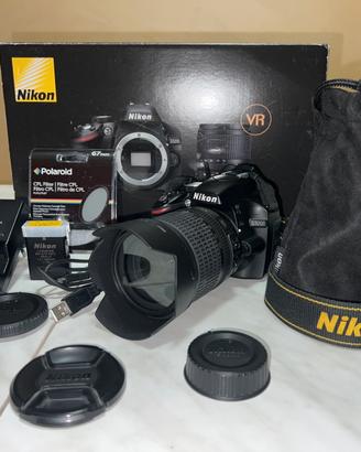 NIKON D3200 + obiettivo kit NIKKOR 18-150 e altro