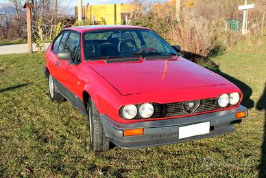Alfa romeo gtv 2000 rossa - anno 1983 - A.S.I