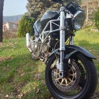 Ducati Monster 750