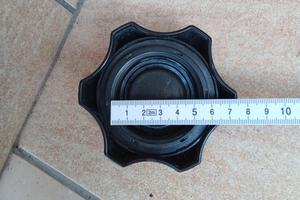 Tappo serbatoio senza chiavi