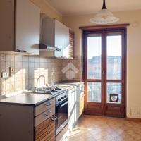 4 LOCALI A RIVA PRESSO CHIERI
