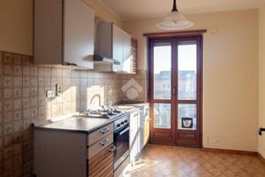 4 LOCALI A RIVA PRESSO CHIERI