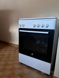 Cucina a gas 4 fuochi + forno elettrico con grill