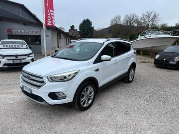 Ford Kuga 1.5 TDCI 120 CV 2WD Titanium 90.000 KM