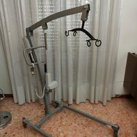 Sollevatore idraulico per disabili usato