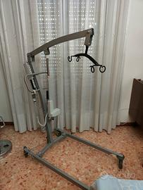 Sollevatore idraulico per disabili usato