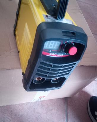 Saldatrice inverter Aomdom ARC da 225A MMA a 220V