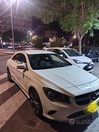 CLA 200 Mercedes Benz