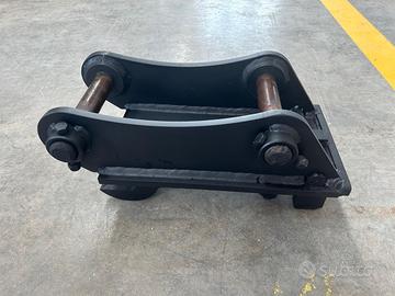 ATTACCO RAPIDO MECCANICO PER JCB 8045 NUOVO