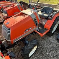 Trattorino kubota aste a 19