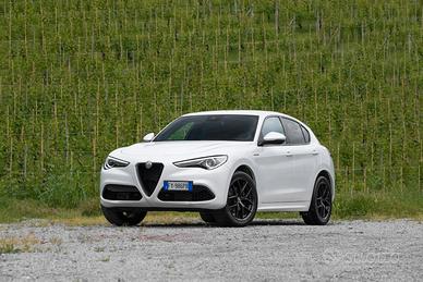 Alfa Romeo Stelvio 2.2 210 CV AT8 Q4 Veloce....