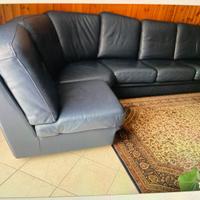 Divano angolare in pelle