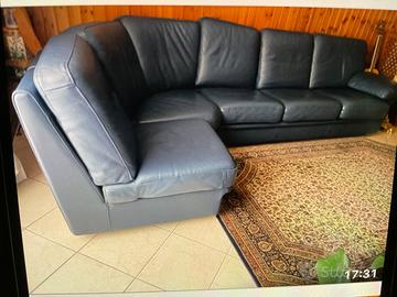 Divano angolare in pelle