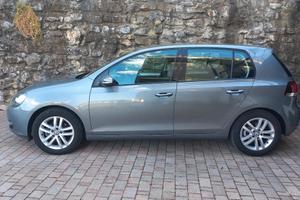 GOLF VI 