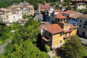 PORZIONE DI BIFAMILIARE A CAVE