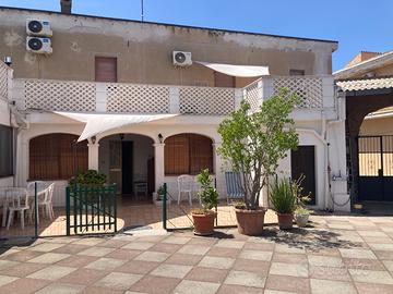 Casa indipendente bifamiliare