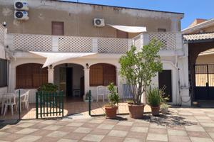 Casa indipendente bifamiliare