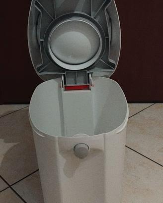 Bidone mangia pannolini