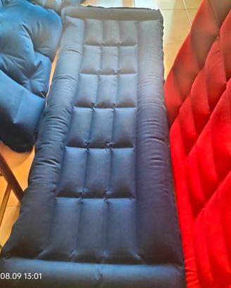 materasso singolo gonfiabile telato rosso e blu⁰