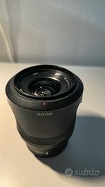 Sony FE  28-70mm f/3.5-5.6 OSS