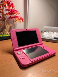 Nintendo 3DS XL + Super Mario 3D Land