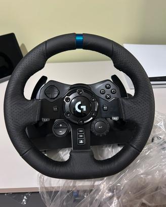 Volante logitec G923 completo di cambio NUOVO