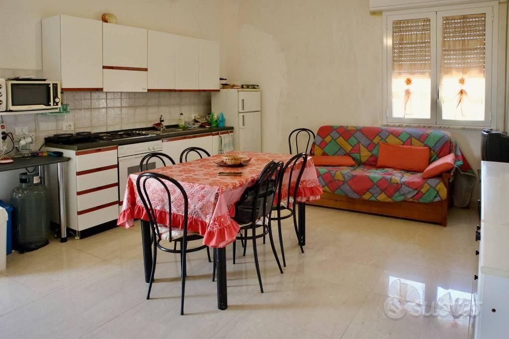 Villa di 1147 m² con più di 5 locali a Ragusa - Altro