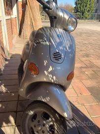 Vespa 50 et2