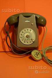 Telefono bigrigio perfettamente funzionante