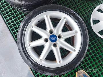 Cerchi in lega originali Ford Fiesta 16 pollici