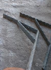 Staffe artigianali per mensole