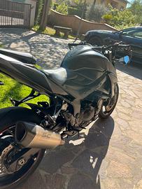 Suzuki gsx-s750