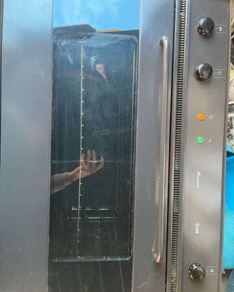 Forno professionale  ventilato maxima 4 teglie