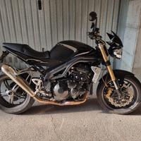 Triumph speed triple 1050 2005 