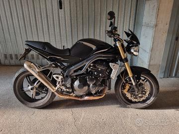 Triumph speed triple 1050 2005 