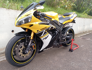 Yamaha R1 2006 laguna seca