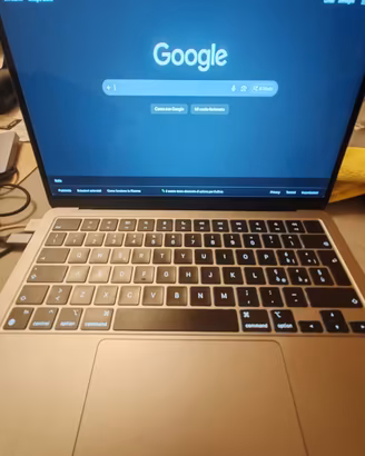 MacBook Air M2 8/256 13'