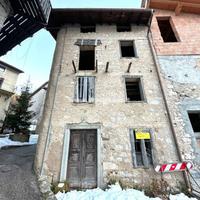 RAOSSI: AMPIA PORZIONE DI CASA da risanare