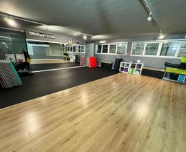 Sala palestra per corsi con ufficio