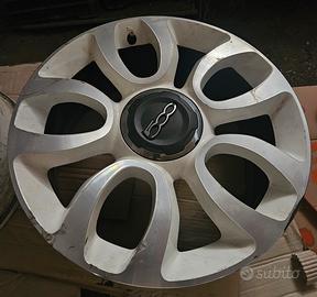 cerchi in lega bicolore da 17 fiat 500 L 