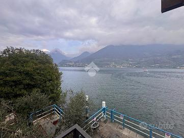 2 LOCALI A MONTE ISOLA