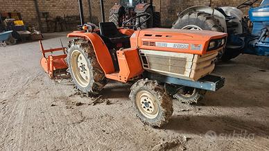 Trattore Kubota B1600