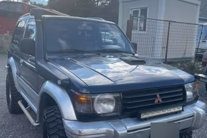 Mitsubishi Pajero 2