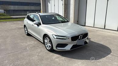 Volvo V60 B4