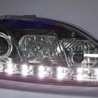 FARI ANTERIORI FORD FOCUS 2 LED DAYLINE Neri Cromo