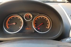 opel corsa 1200 80 cv 38.000 km originali.
